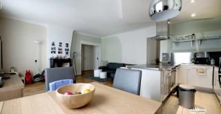 Flat for 780 000 euro in Paris, France