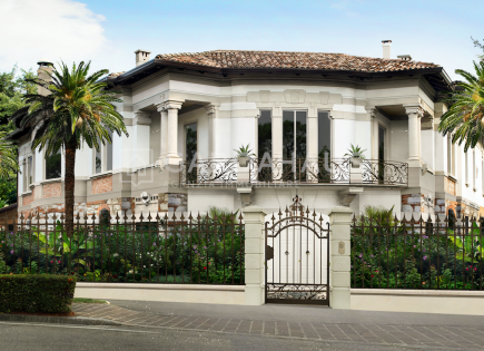 Villa pour 4 500 000 Euro par le Lac de Garde, Italie