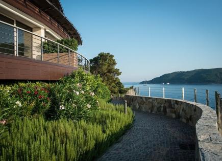 Apartment for 864 000 euro in Budva, Montenegro