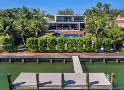 Villa for 18 601 601 euro in Miami Beach, USA