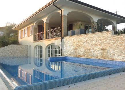 Villa for 1 350 000 euro on Lake Garda, Italy