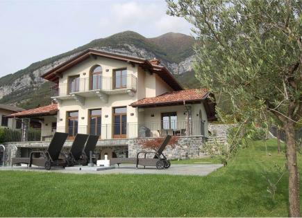 Villa für 3 750 000 euro in Comer See, Italien
