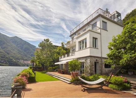 Villa para 7 000 000 euro por Lago de Como, Italia