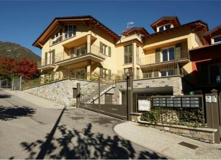 Flat for 270 000 euro on Lake Como, Italy