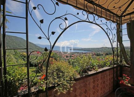 Villa para 2 480 000 euro por Lago de Garda, Italia