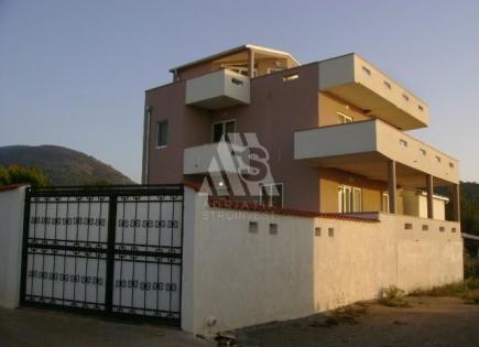 Casa para 450 000 euro en Utjeha, Montenegro