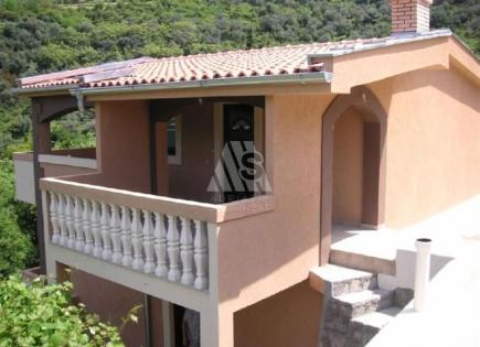 House for 410 000 euro in Lepetane, Montenegro