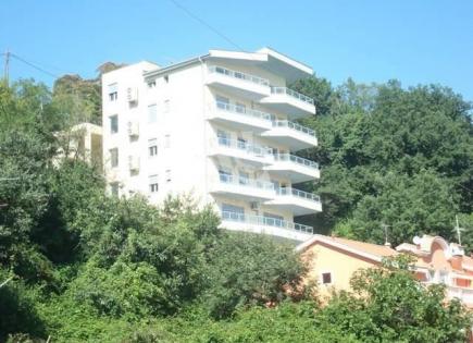 Flat for 270 000 euro in Herceg-Novi, Montenegro