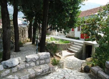 Commercial property for 770 000 euro in Sutomore, Montenegro