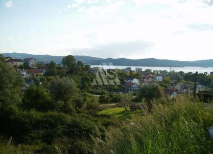 Terreno para 330 000 euro en Tivat, Montenegro
