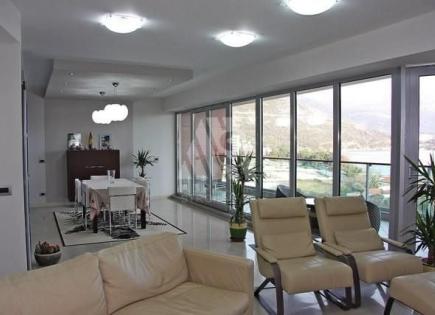 Apartment for 1 270 000 euro in Budva, Montenegro