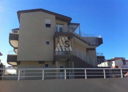 House for 370 000 euro in Dobra Voda, Montenegro