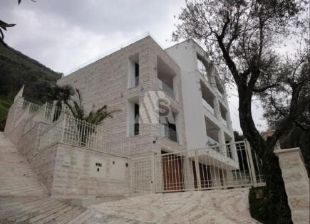 Villa para 1 800 000 euro en Stoliv, Montenegro