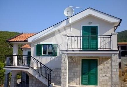 Villa für 690 000 euro in Zanjic, Montenegro
