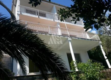 Maison pour 259 000 Euro à Igalo, Monténégro