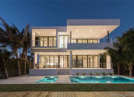 Villa for 4 572 849 euro in Miami, USA