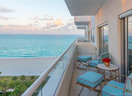 Penthouse for 2 222 616 euro in Miami, USA