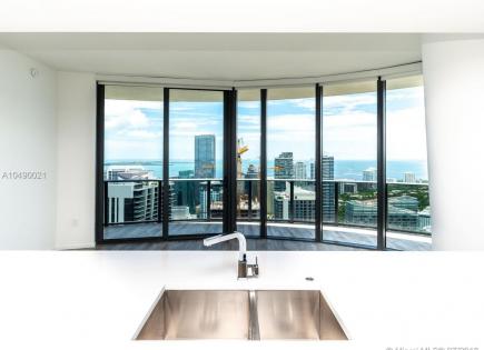 Penthouse for 1 277 594 euro in Miami, USA
