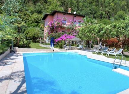 Villa pour 1 350 000 Euro par le Lac de Garde, Italie