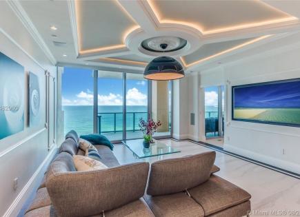 Penthouse for 3 488 310 euro in Miami, USA