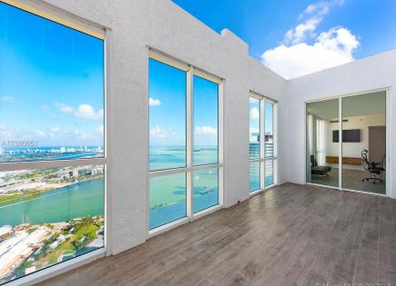 Penthouse for 2 318 632 euro in Miami, USA