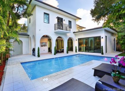 Villa for 1 825 284 euro in Miami, USA