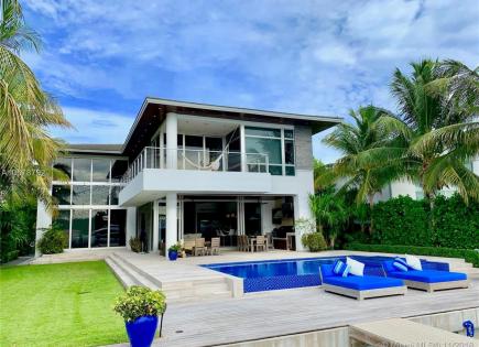 Villa for 5 779 508 euro in Miami, USA