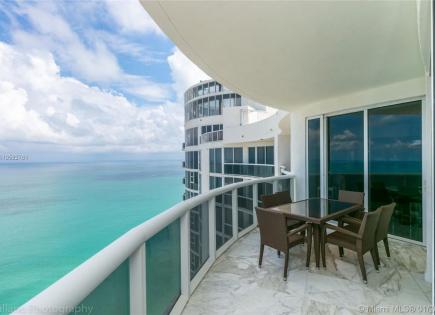 Penthouse for 2 705 665 euro in Miami, USA