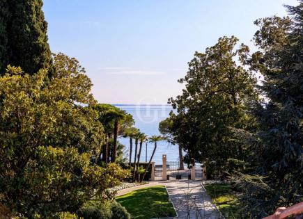 Villa for 473 000 euro on Lake Garda, Italy