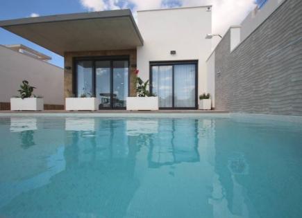 House for 800 000 euro in Campoamor, Spain