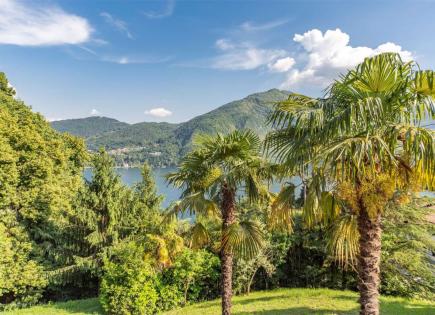 Villa for 870 000 euro on Lake Como, Italy