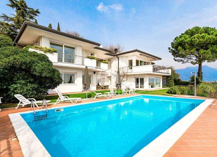 Villa pour 3 000 000 Euro par le Lac de Garde, Italie