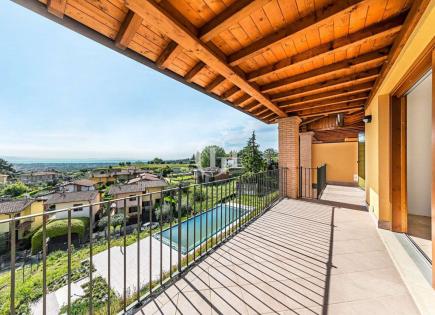 Wohnung für 280 000 euro in Gardasee, Italien