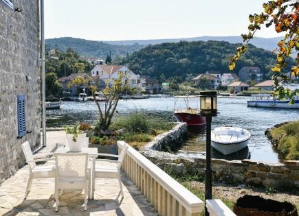 Hotel für 3 500 000 euro in Krasici, Montenegro