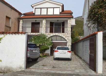 Haus für 1 200 000 euro in Bijela, Montenegro