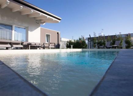 Villa for 359 000 euro on Lake Garda, Italy