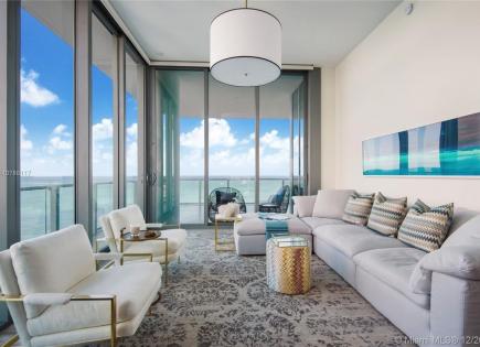 Apartment for 3 453 352 euro in Miami, USA