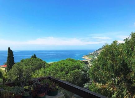 Apartment for 495 000 euro in San Remo, Italy