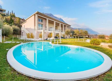 Apartment for 310 000 euro on Lake Garda, Italy