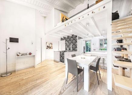 Casa adosada para 295 000 euro por Lago de Garda, Italia