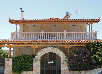 Villa for 250 000 euro in Loutraki, Greece