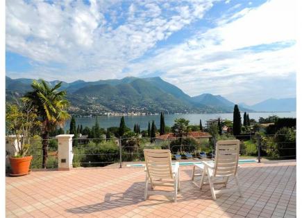 Villa para 3 500 000 euro por Lago de Garda, Italia