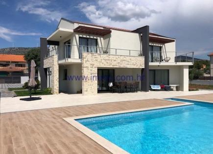 Villa for 995 000 euro in Sibenic, Croatia