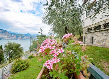 Flat for 345 000 euro on Lake Garda, Italy