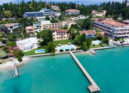 House for 9 000 000 euro on Lake Garda, Italy