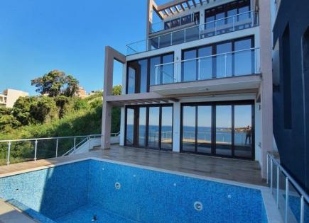 Villa for 520 000 euro in Dobra Voda, Montenegro