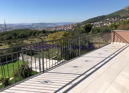Villa for 1 050 000 euro in Split, Croatia