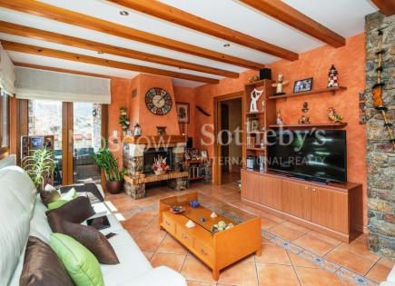 Cottage for 2 150 000 euro in Canillo, Andorra