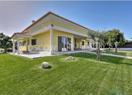 House in Palmela, Portugal (price on request)
