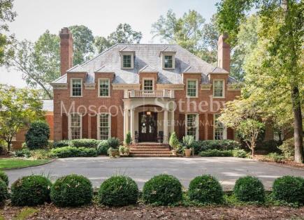 Mansion for 3 284 235 euro in Charlotte, USA